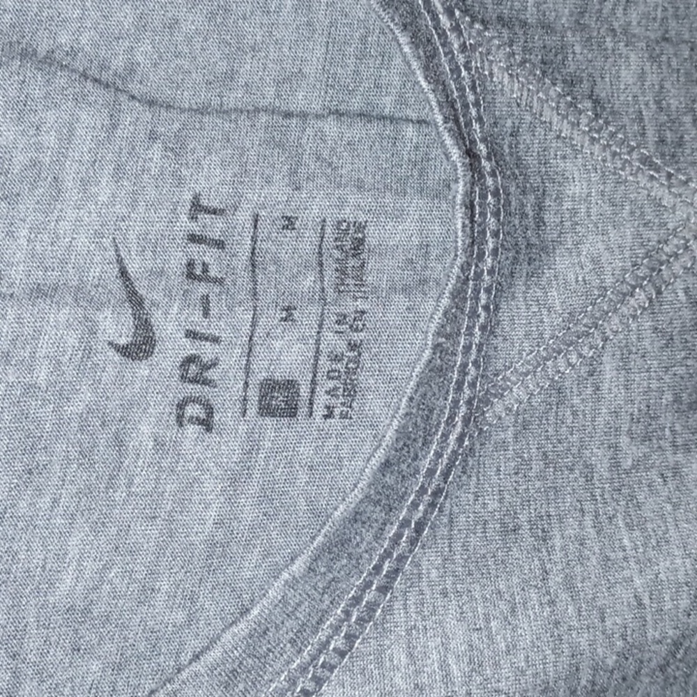 Nike Kids Gray and Pink Set - Picture 3 of 6